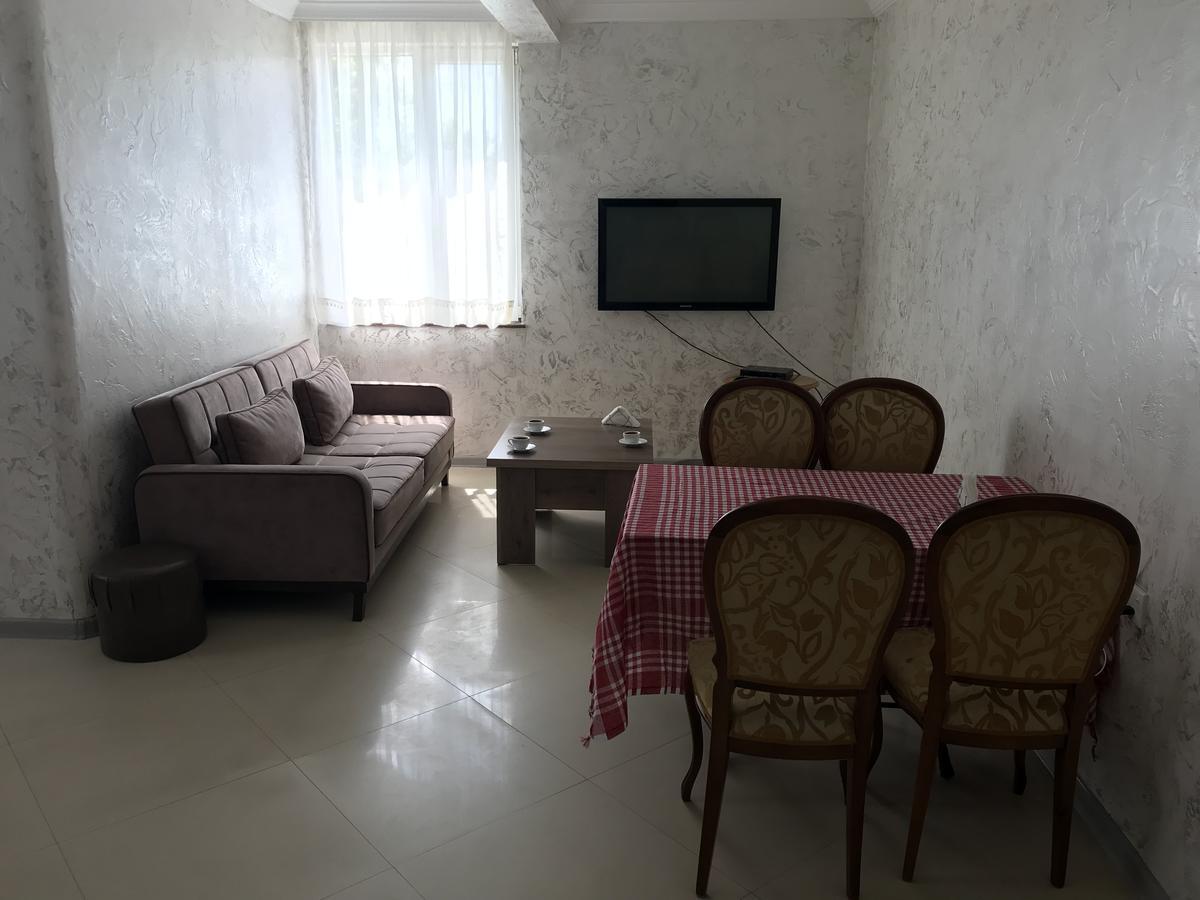 Nani'S Sweet Home Batumi Luaran gambar